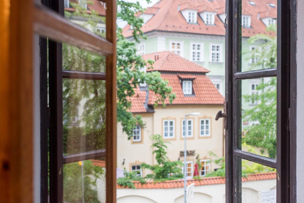 Pension Dientzenhofer Praag Buitenkant foto