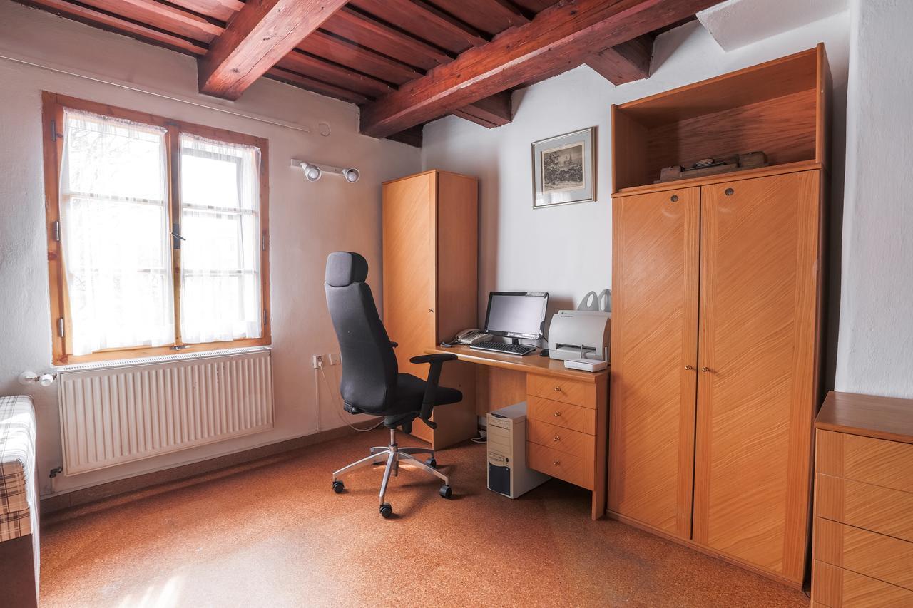 Pension Dientzenhofer Praag Buitenkant foto